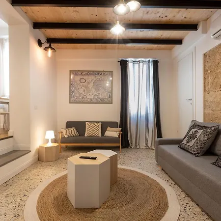 Old Town Beauty 2 Apartment