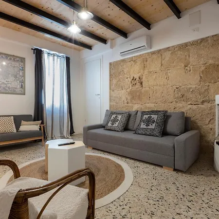 Apartment Old Town Beauty 2
